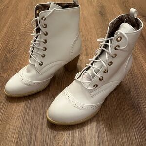 White 1800 Style boots
